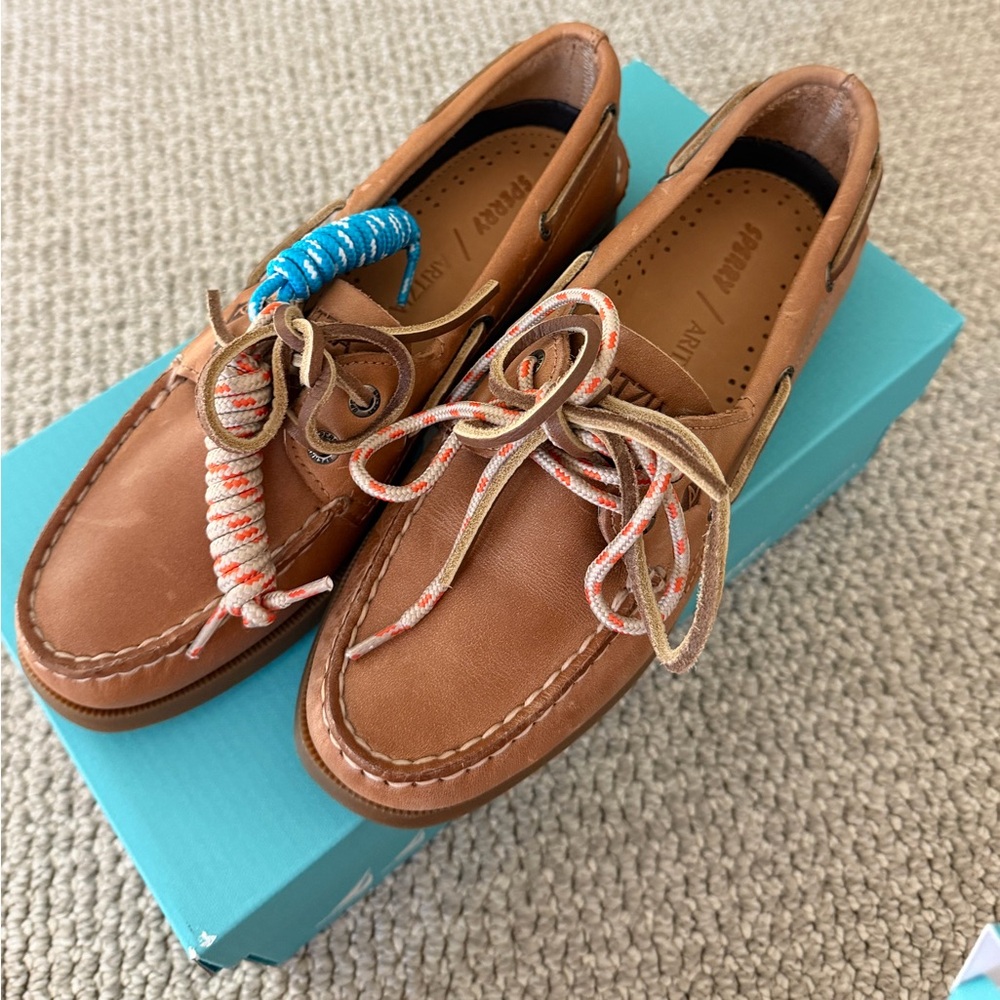 Aritzia x Sperry collab boat shoes with paracord laces